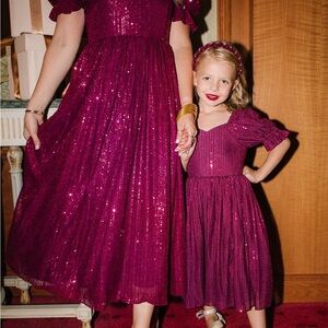 Ivy City Co. Mini Clara Dress in Plum Sequins, 6-7 NWT